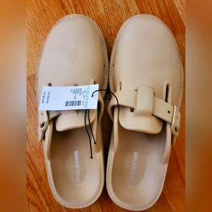 Marurice's Rubber shoes with buckle